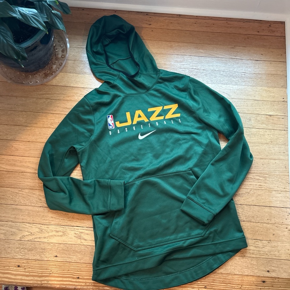 Nike Green Jazz Basketball Pullover